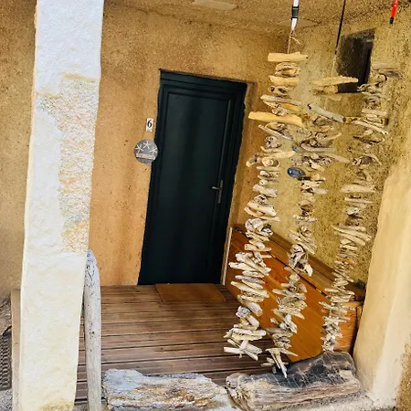 Calcatoggio Studio * Calcatoggio (Corsica)